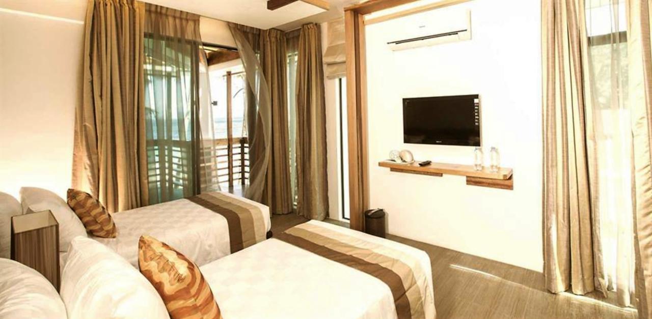 Infinity Resort Puerto Galera Bagian luar foto