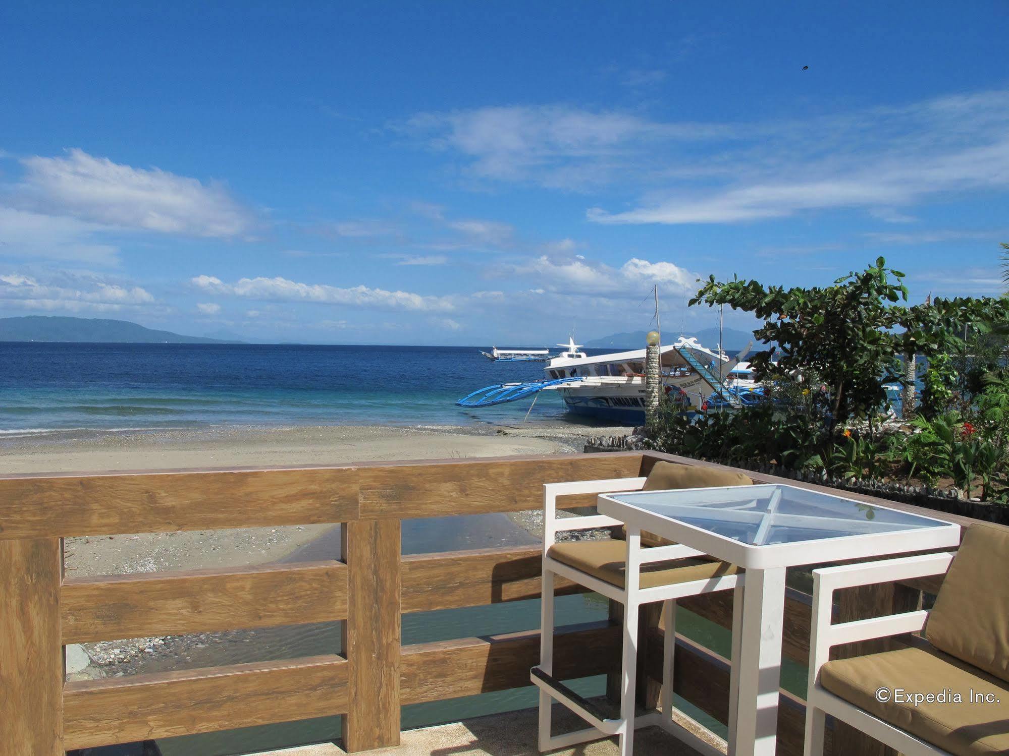 Infinity Resort Puerto Galera Bagian luar foto